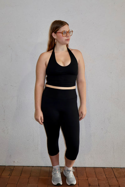 Black Capri